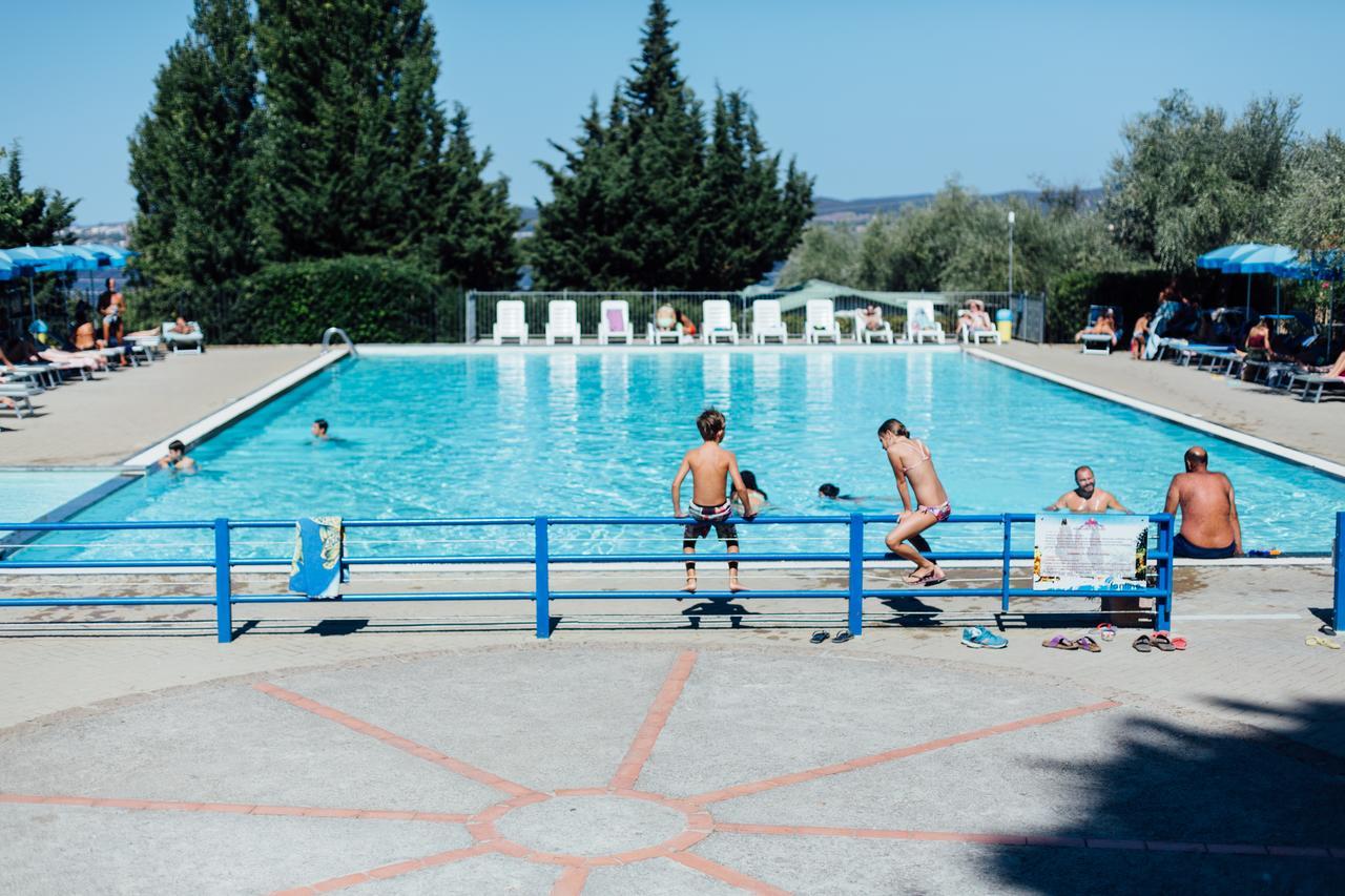 Villaggio Turistico Camping Il Fontino Scarlino Exterior foto